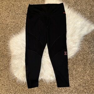 EUC large PINK Victoria’s Secret Ultimate Illinois leggings.